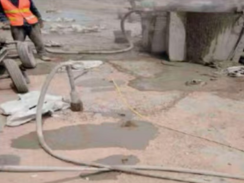 杏花岭水泥混凝土路面板底注浆技术 路面脱空注浆整治方案